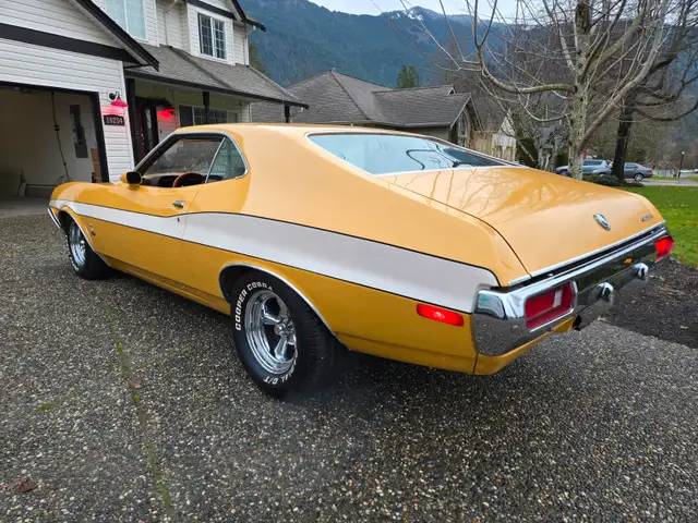 Ford-torino-1972-4