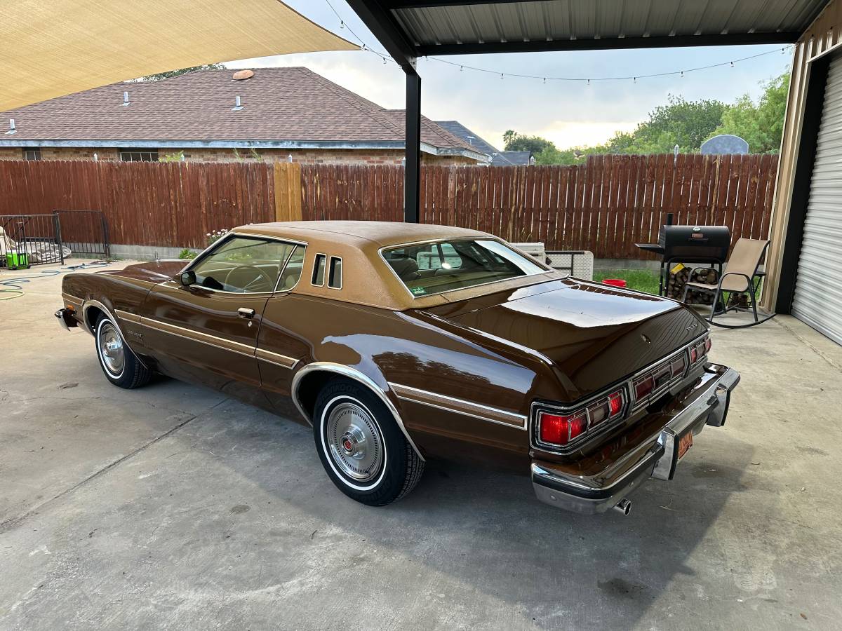 Ford-torino-1974-16