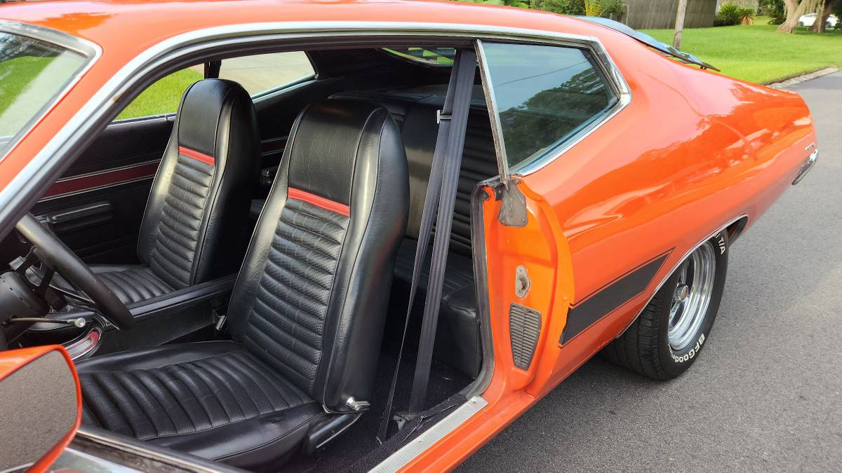 Ford-torino-gt-1970-orange-12