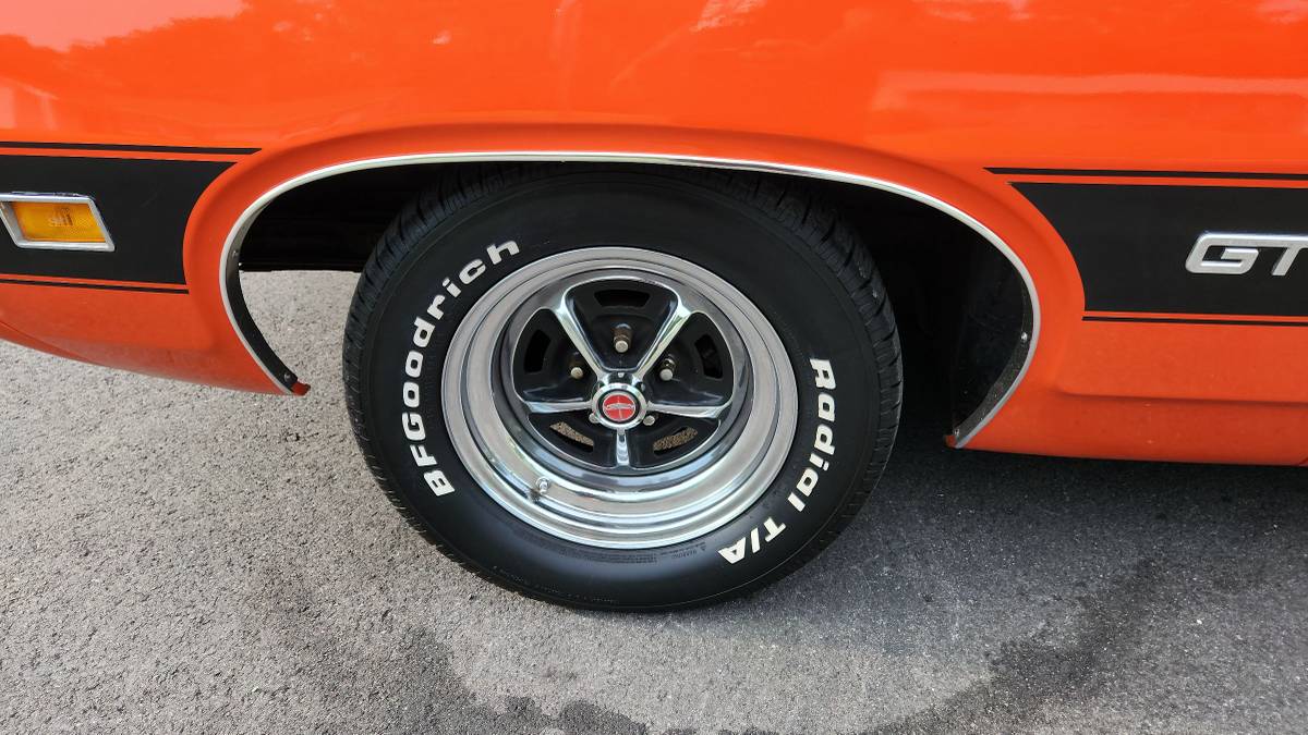 Ford-torino-gt-1970-orange-16