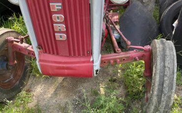 Ford-tractor-4000-diesel-1961-red-1