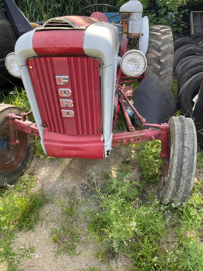 Ford-tractor-4000-diesel-1961-red-1