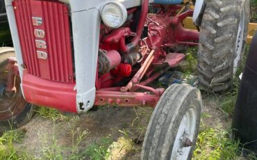 Ford-tractor-4000-diesel-1961-red-2