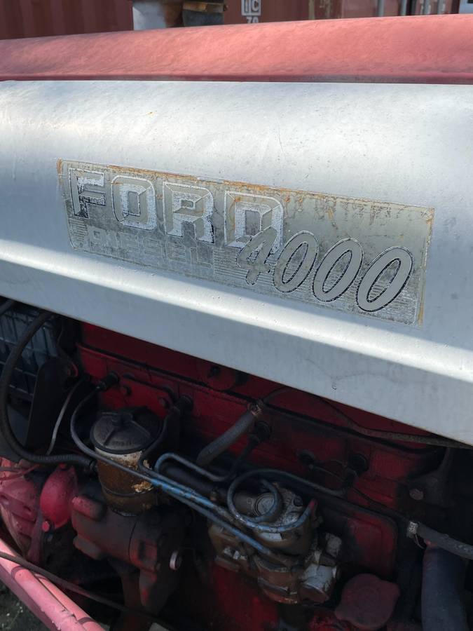 Ford-tractor-4000-diesel-1961-red-4