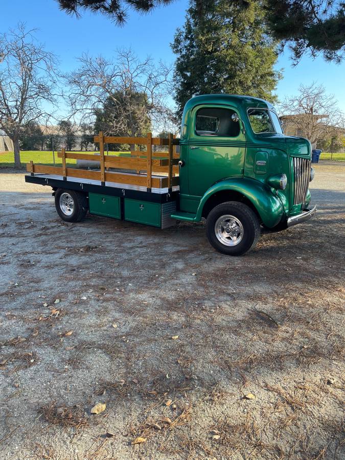 Ford-truck-1947-1