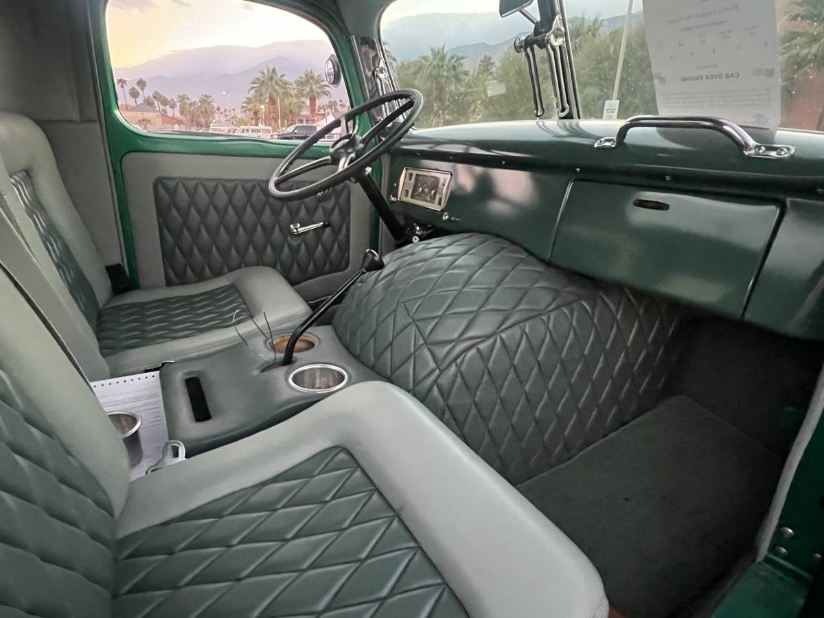 Ford-truck-1947-12