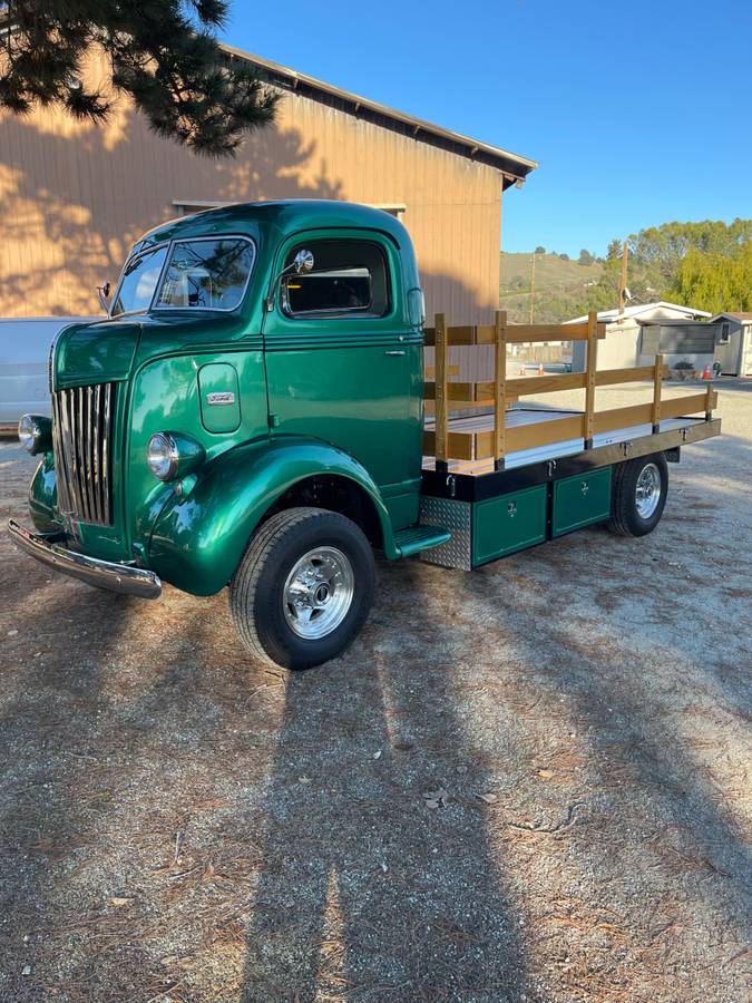 Ford-truck-1947-2