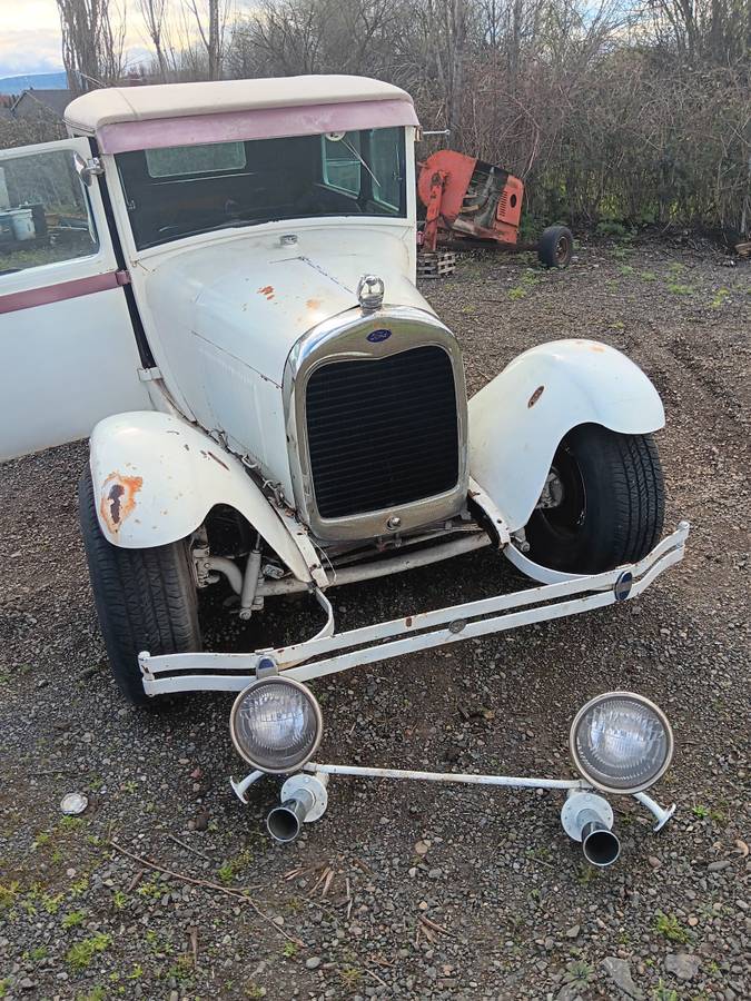 Ford-tudor-1929-white-12