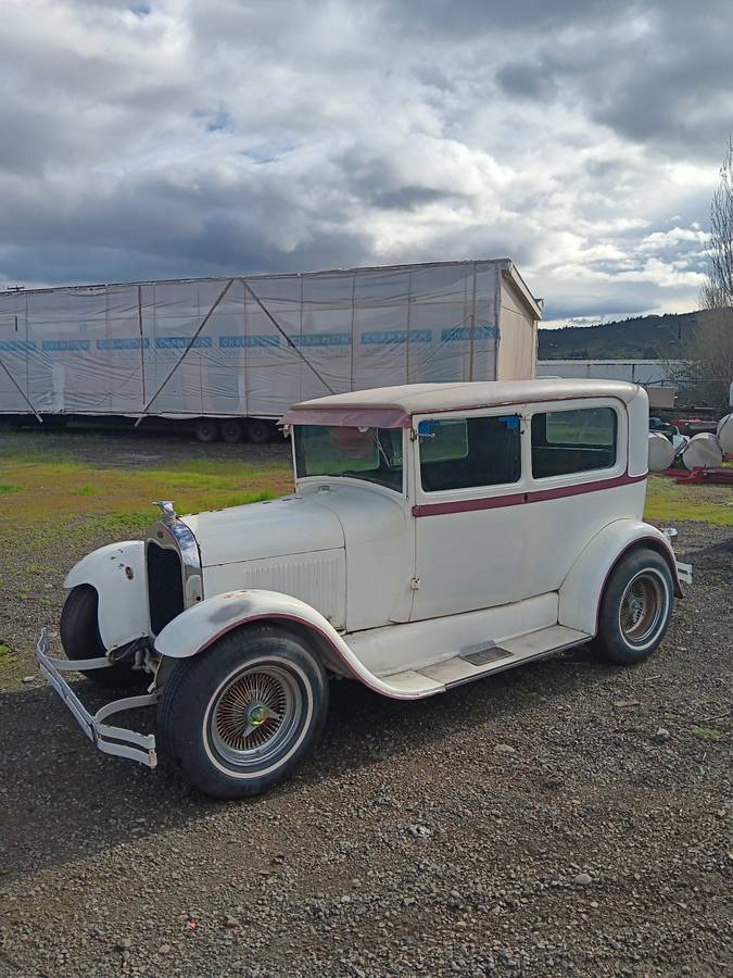 Ford-tudor-1929-white-19