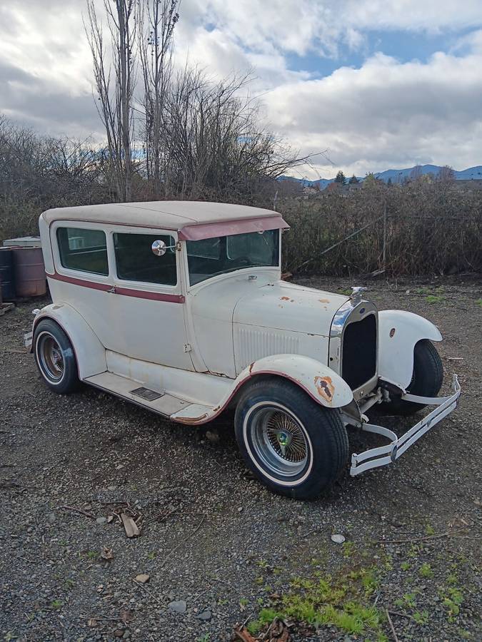Ford-tudor-1929-white-20
