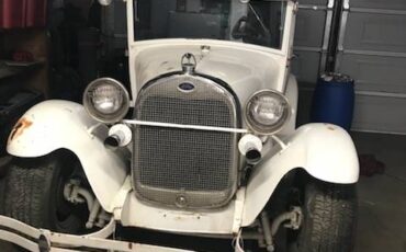 Ford-tudor-1929-white