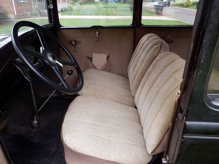 Ford-tudor-1931-black-11