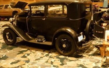 Ford-tudor-1931-black-17