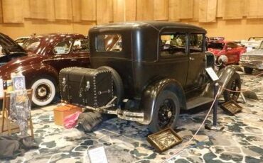 Ford-tudor-1931-black-2