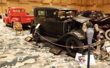 Ford-tudor-1931-black