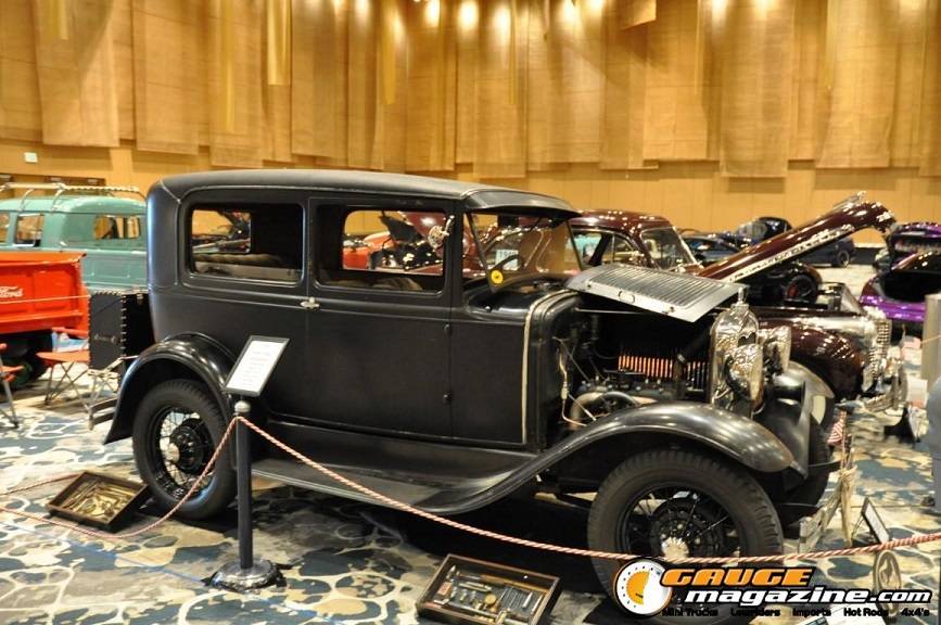 Ford-tudor-1931-black-5