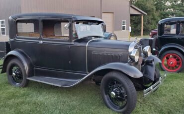 Ford-tudor-1931-black-6