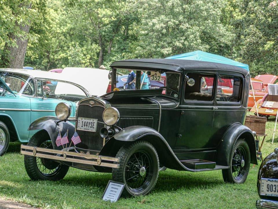 Ford-tudor-1931-black-8