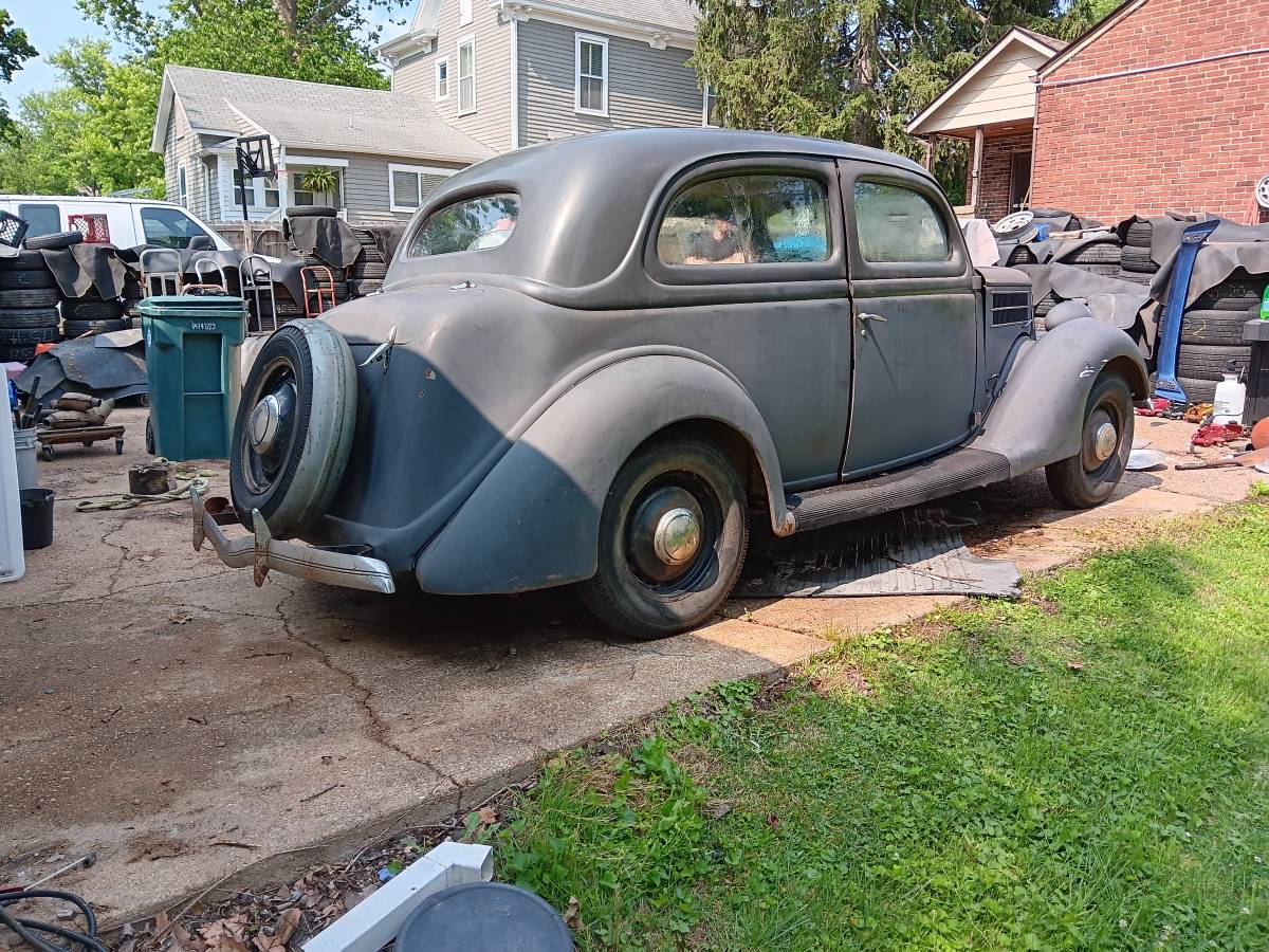 Ford-tudor-1936-grey-2