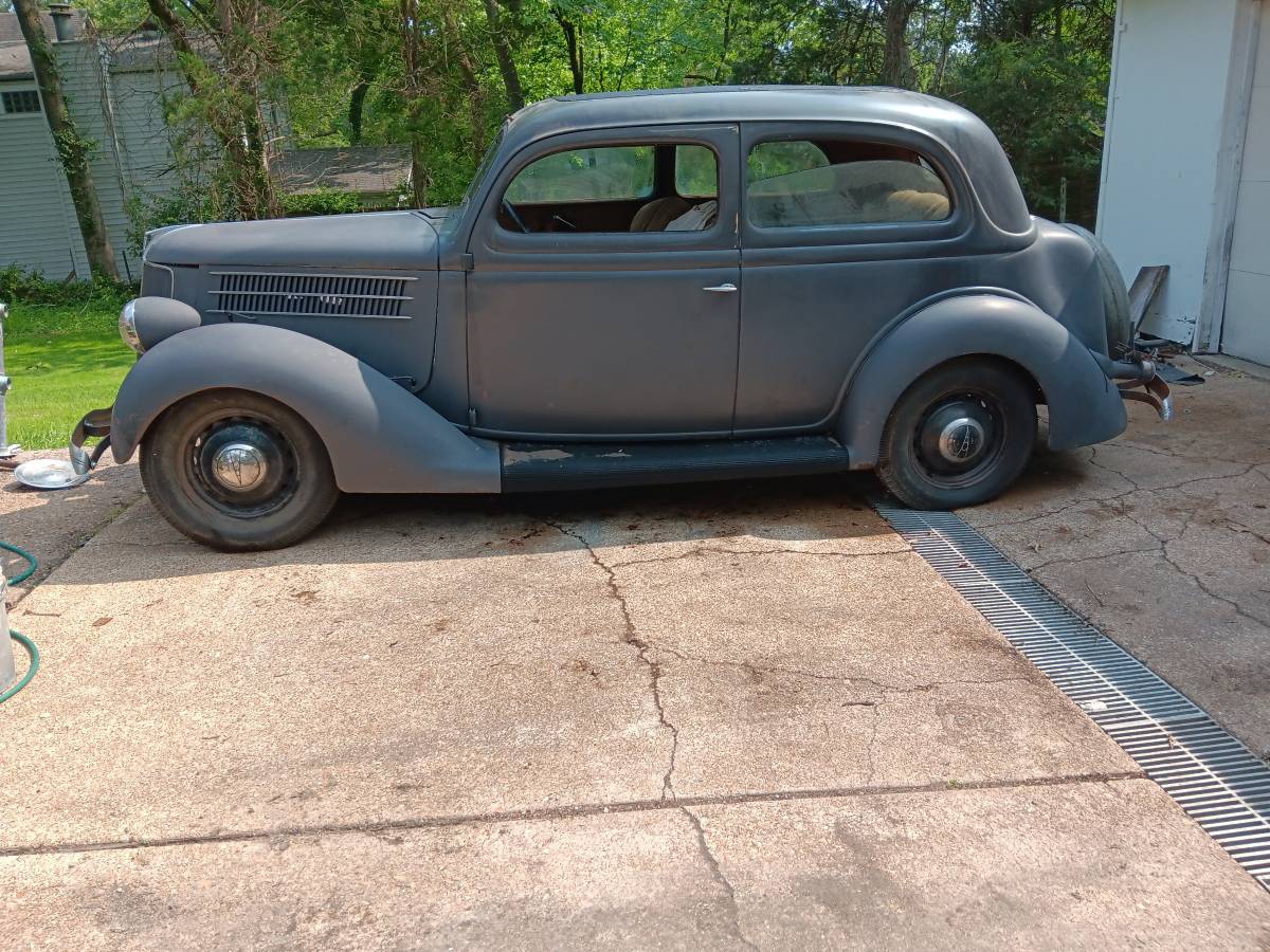 Ford-tudor-1936-grey