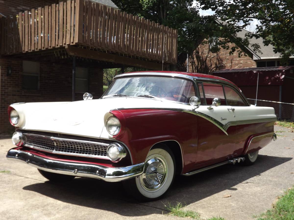 Ford-victoria-1956-18