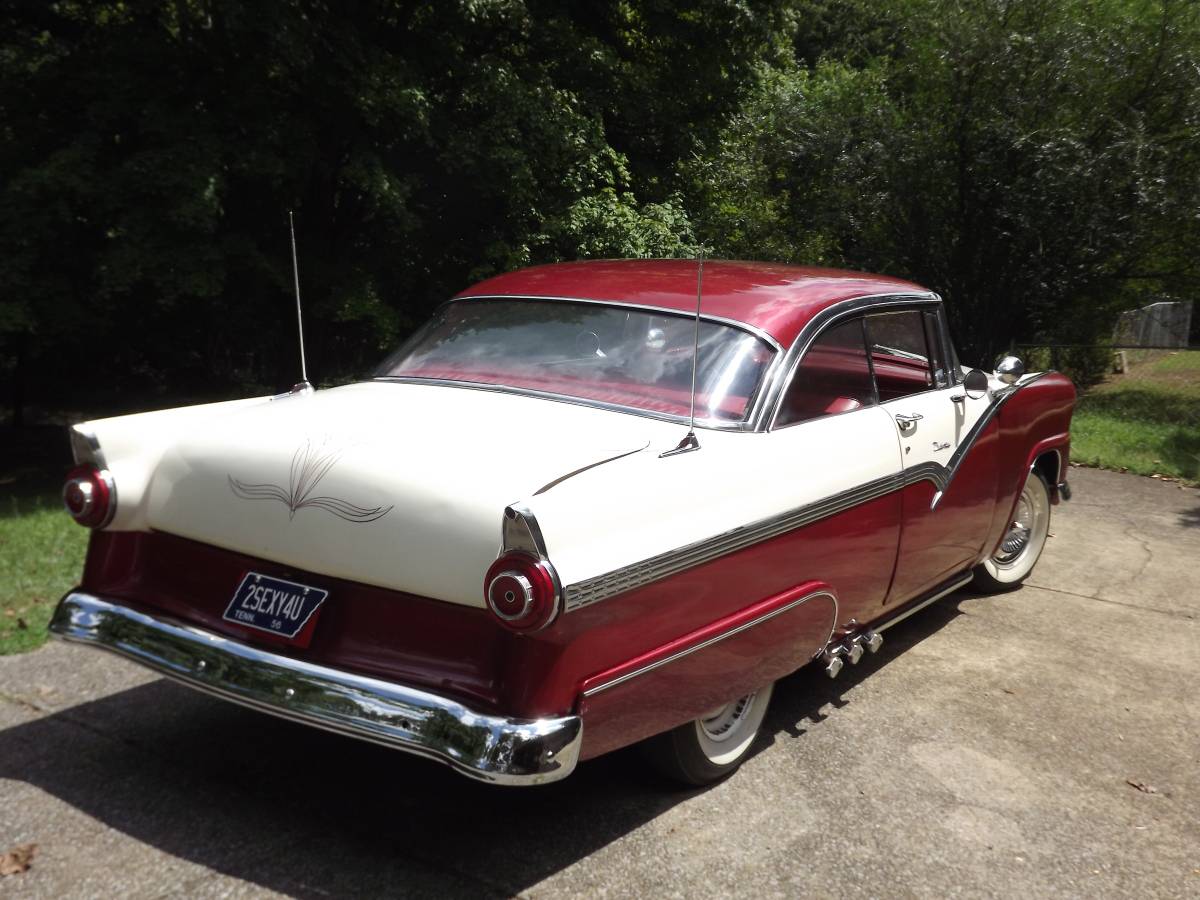 Ford-victoria-1956-4