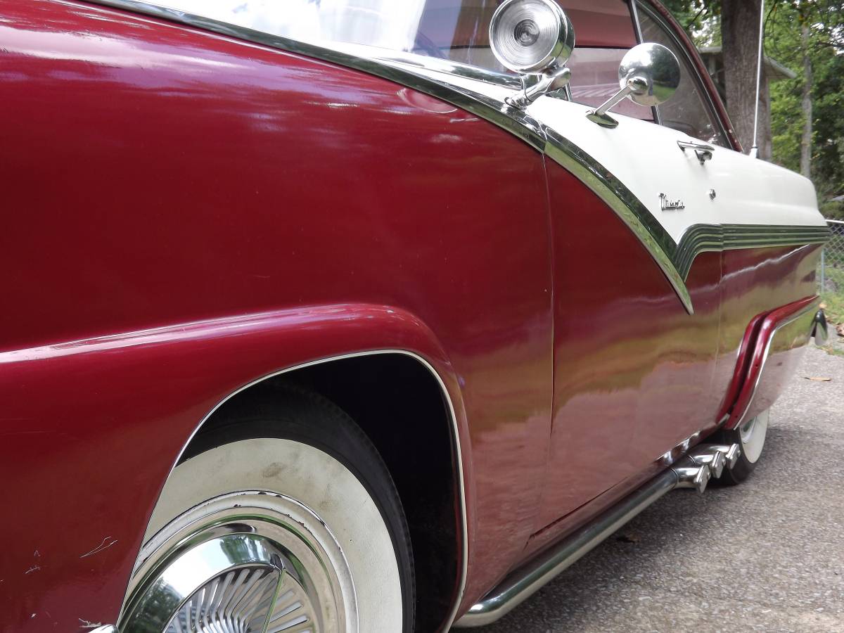 Ford-victoria-1956-8