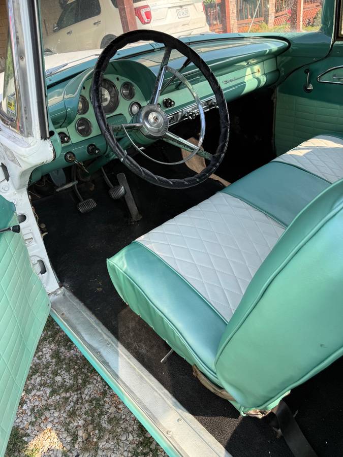 Ford-victoria-1956-blue-4