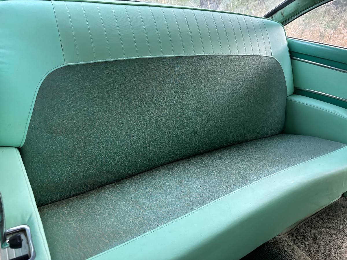 Ford-victoria-1956-custom-15