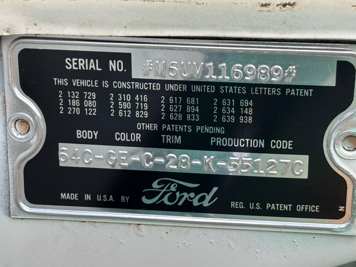 Ford-victoria-1956-custom-20