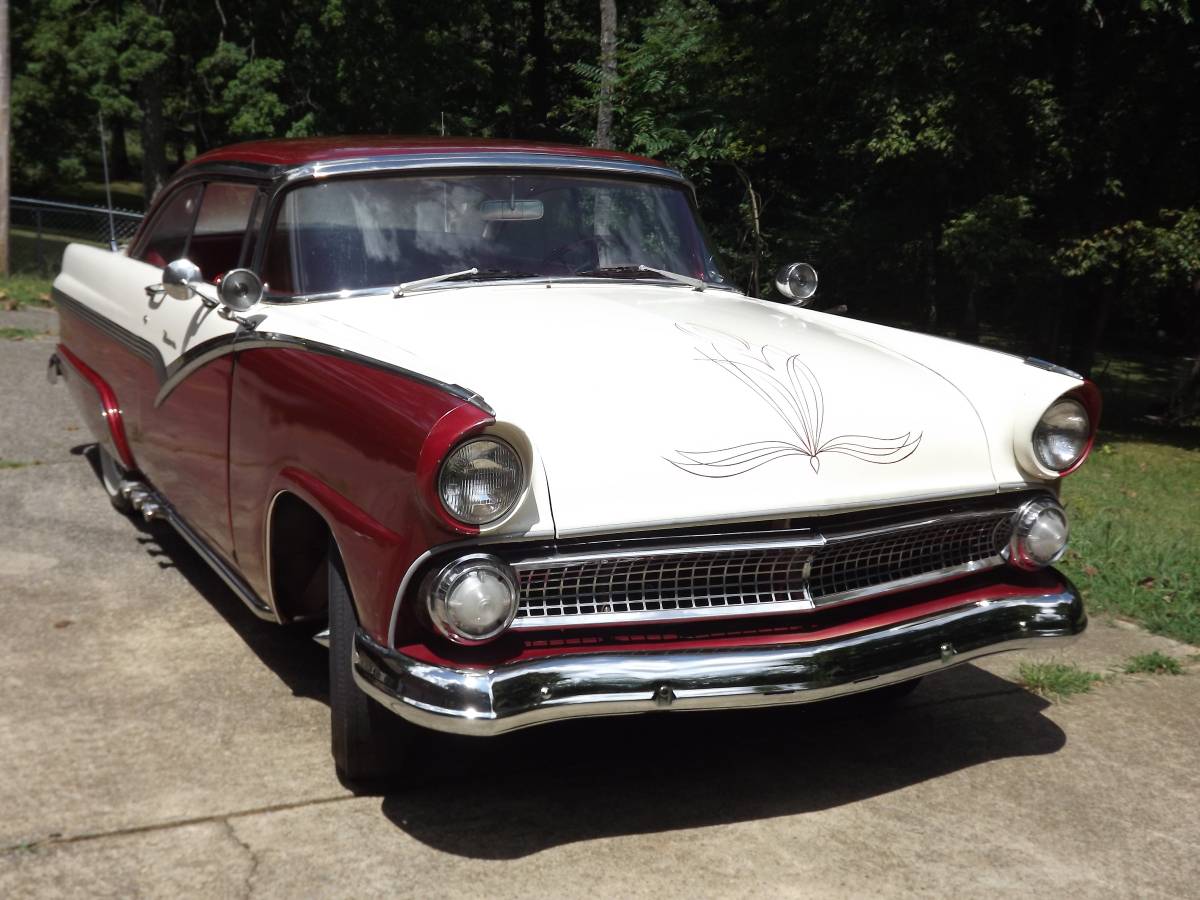 Ford-victoria-1956