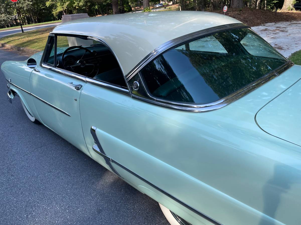 Ford-victoria-crestline-1953-green-1