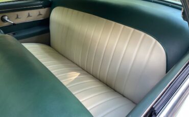 Ford-victoria-crestline-1953-green-17