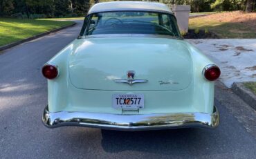 Ford-victoria-crestline-1953-green-3