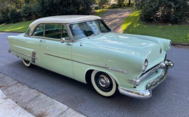 Ford-victoria-crestline-1953-green-9