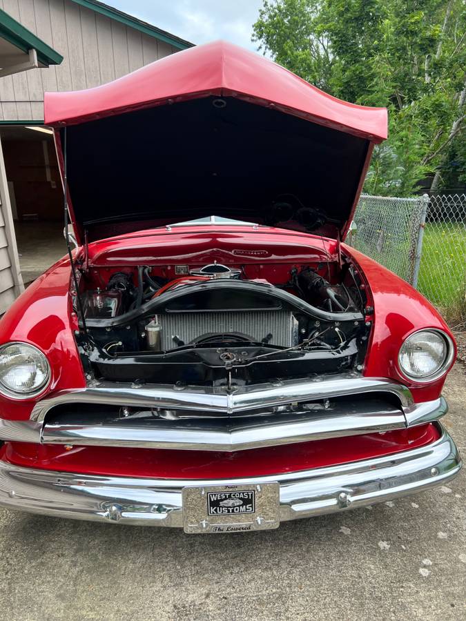 Ford-victoria-custom-shoebox-1951-red-9