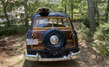Ford-woodie-custom-wagon-1949-blue-4