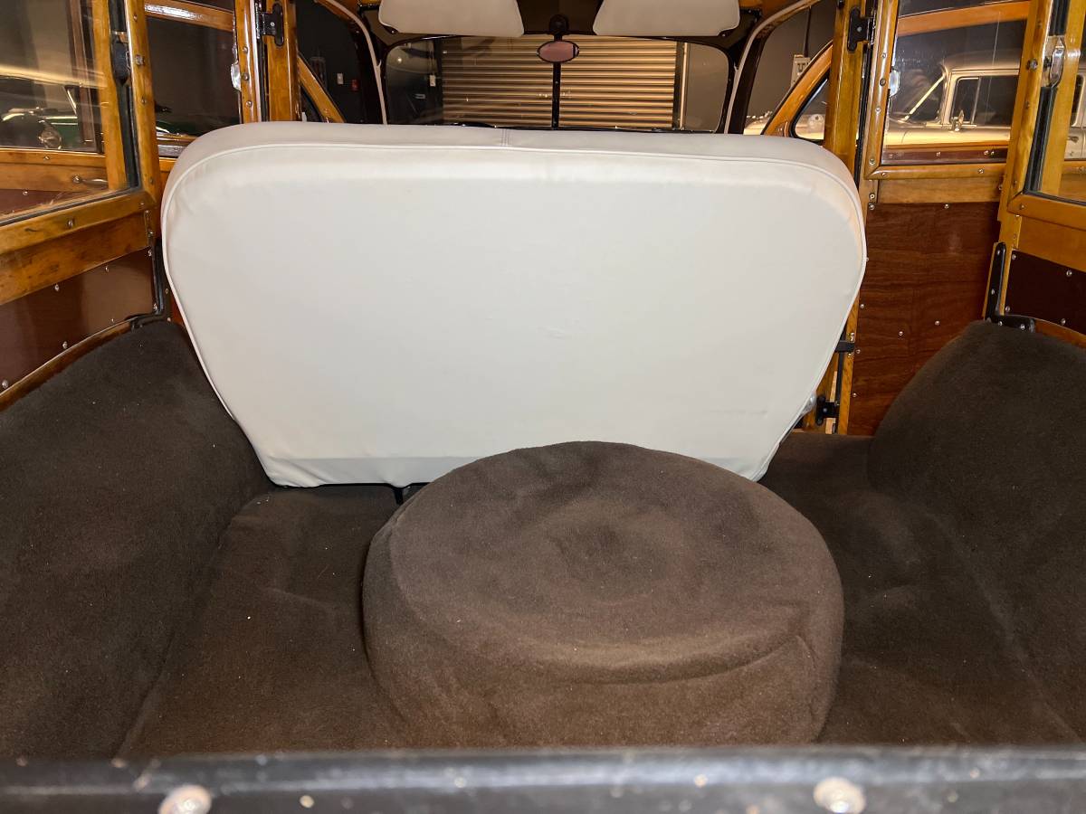 Ford-woody-1941-brown-14
