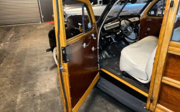Ford-woody-1941-brown-15
