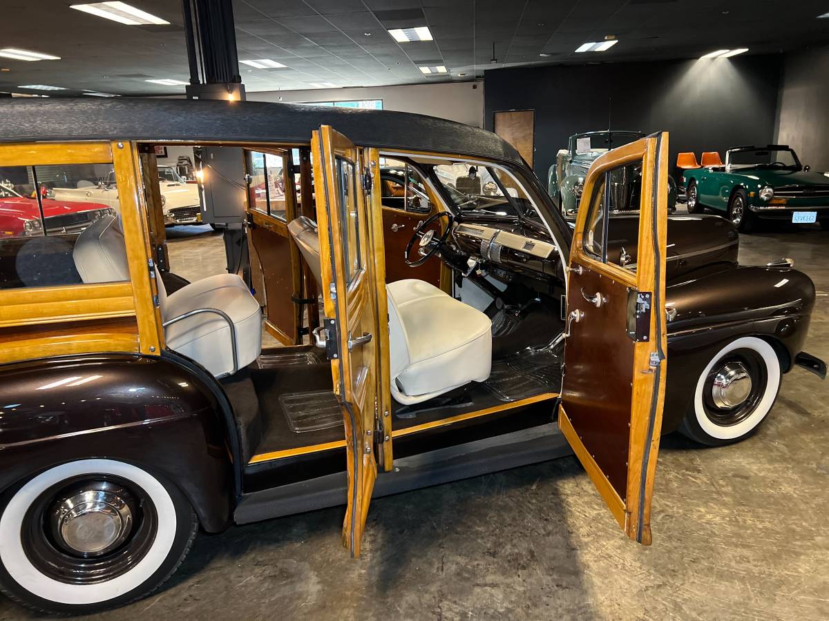 Ford-woody-1941-brown-19