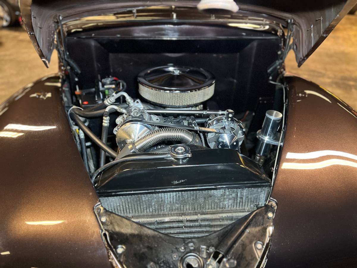 Ford-woody-1941-brown-5