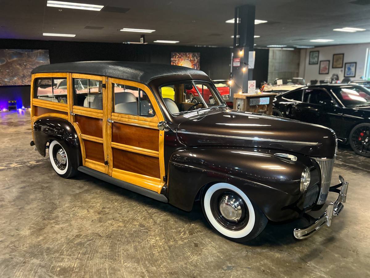 Ford-woody-1941-brown-6
