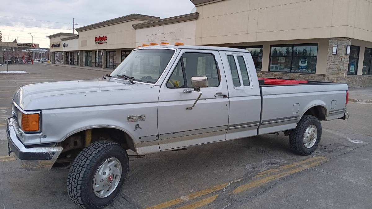 Ford-x.l.t.-lariat-supercab-1990-silver-4