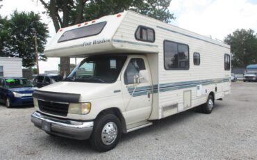 Four-winns-motor-home-1992-white-1