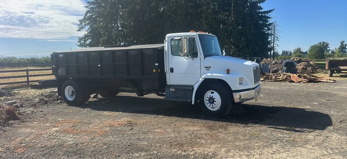 Freightliner-fl-60-commins-turbo-diesel-1993-white-3