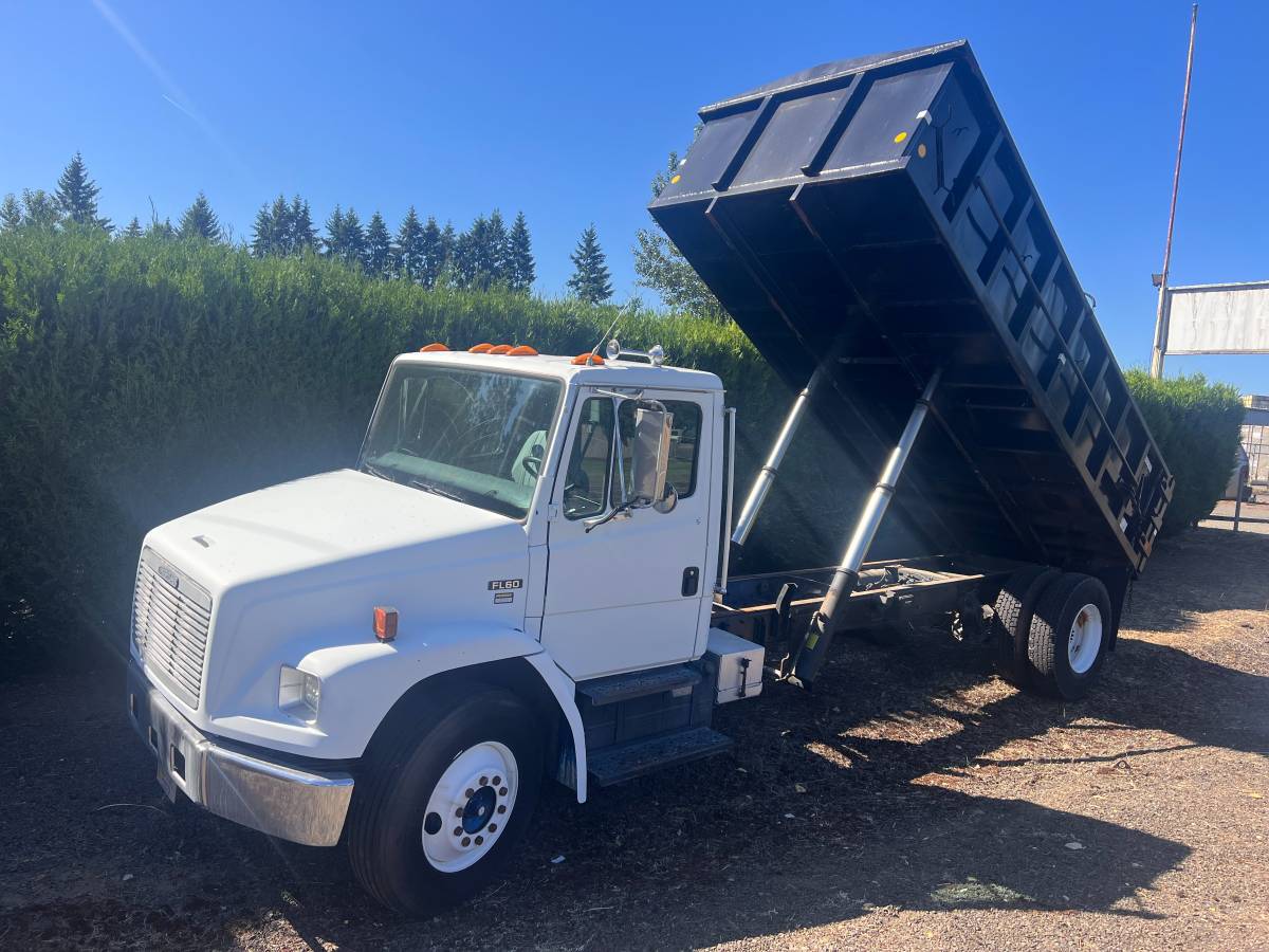 Freightliner-fl-60-commins-turbo-diesel-1993-white