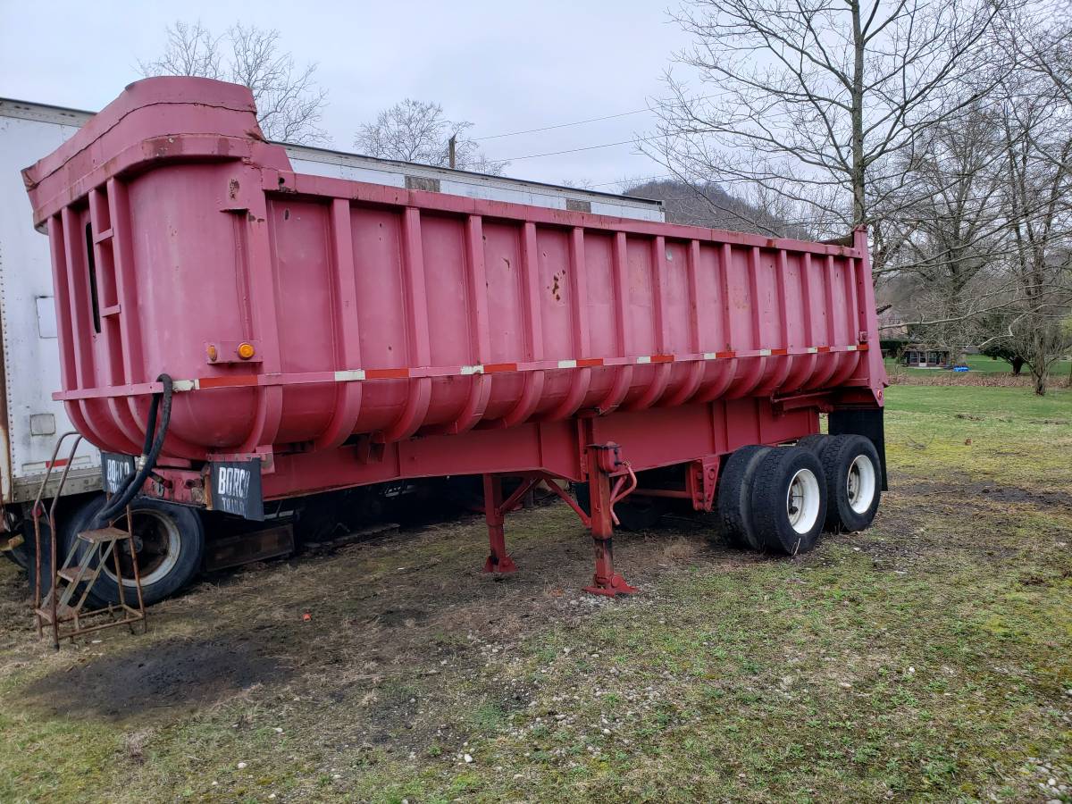 Fruehauf-1982-red