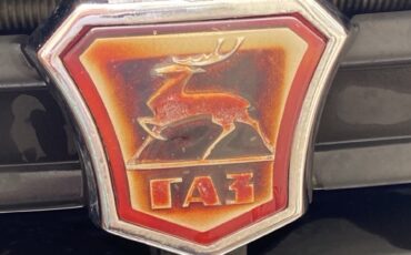GAZ-24-Volga-1987-4