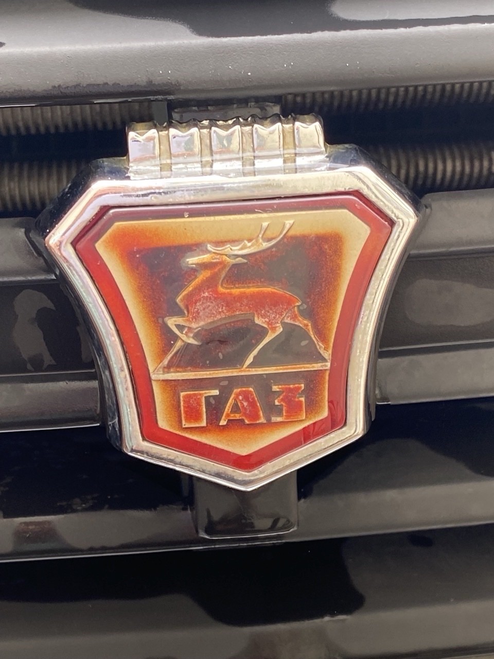 GAZ-24-Volga-1987-4