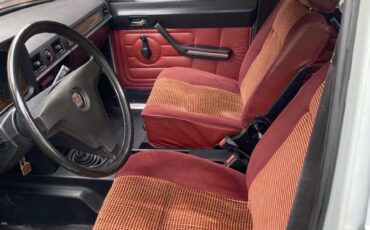 GAZ-24-Volga-1987-5